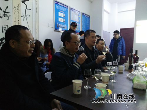 泸州创新创业大赛复赛项目专家到纳溪“巡诊”(图9) 泸州创新创业大赛复赛项目专家到纳溪“巡诊”(图9)