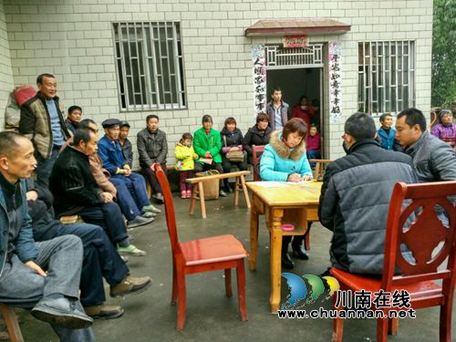泸县云龙镇扎实推进“社社通”水泥路建设(图4) 泸县云龙镇扎实推进“社社通”水泥路建设(图4)