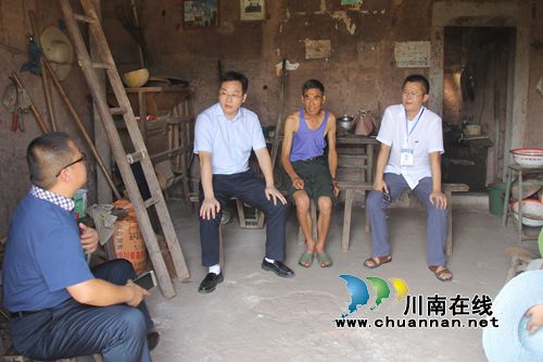 泸县毗卢镇:构建“12345”工作格局 全面助推脱贫攻坚(图3) 泸县毗卢镇:构建“12345”工作格局 全面助推脱贫攻坚(图3)