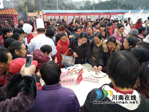 合江首届黑山羊美食节 200厨师集体比拼厨艺!(图12) 合江首届黑山羊美食节 200厨师集体比拼厨艺!(图12)