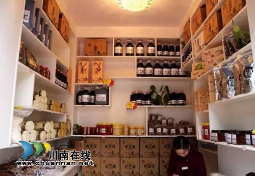 古蔺“蔺沙溪”增设新店 土特产“融”进千万家(图4) 古蔺“蔺沙溪”增设新店 土特产“融”进千万家(图4)