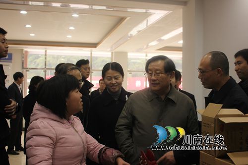 全国政协副主席万钢调研泸州合江脱贫攻坚工作(图4) 全国政协副主席万钢调研泸州合江脱贫攻坚工作(图4)