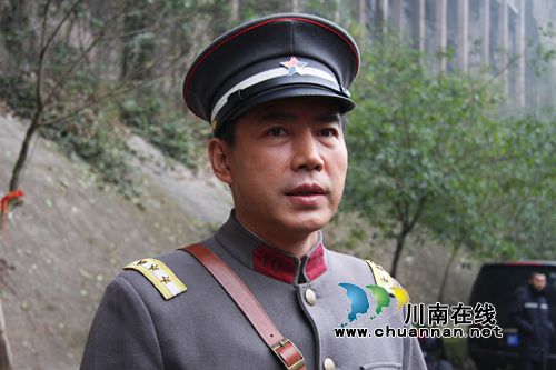 剧情悬念多 《铁血护国之青年朱德》紧张拍摄中(图4) 剧情悬念多 《铁血护国之青年朱德》紧张拍摄中(图4)