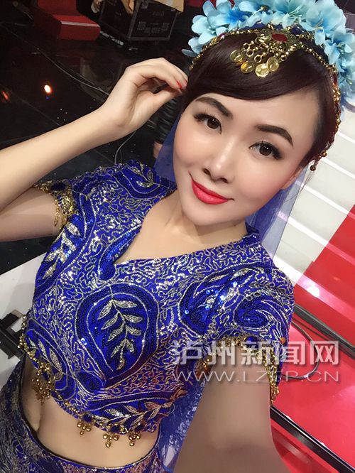 泸州美女企业家谢珊 将《醉美泸州》带上央视(图1) 泸州美女企业家谢珊 将《醉美泸州》带上央视(图1)