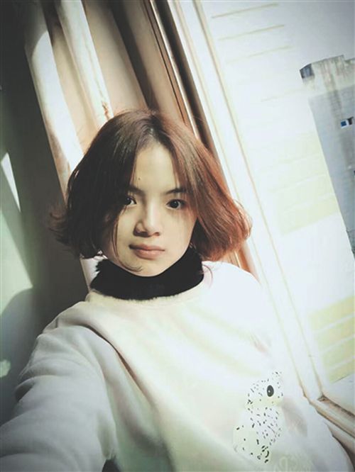 入职仅1天就出差乌鲁木齐 宜宾女孩失联超一周(图1) 入职仅1天就出差乌鲁木齐 宜宾女孩失联超一周(图1)