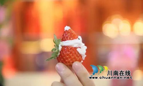 沈酒集团创意过圣诞 总裁沈鸿林携手员工乐翻天(图22) 沈酒集团创意过圣诞 总裁沈鸿林携手员工乐翻天(图22)