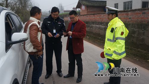 泸县立石镇开展镇内道路交通安全大检查(图1) 泸县立石镇开展镇内道路交通安全大检查(图1)