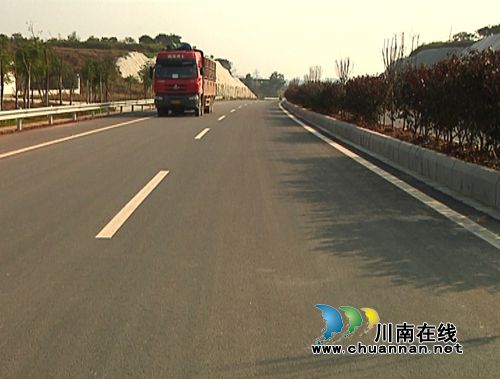 泸合产城大道正式通车 为合江发展带来新动力(图4) 泸合产城大道正式通车 为合江发展带来新动力(图4)