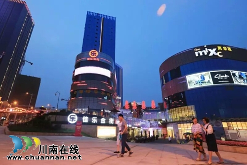 换个角度看泸州的金融商业中心&nbsp;美丽得无与伦比(图4)