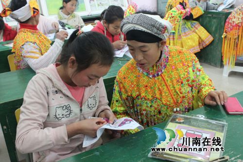 古蔺建新学校多措施确保留守儿童健康快乐成长(图4) 古蔺建新学校多措施确保留守儿童健康快乐成长(图4)