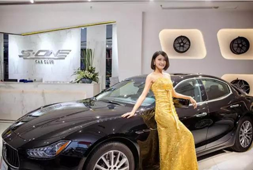 泸州佳乐金街尚亿豪车展&nbsp;豪车美女与你不见不散(图3)