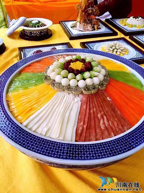 2017泸州美食节今日开幕 好吃嘴们天天过新年!(图4) 2017泸州美食节今日开幕 好吃嘴们天天过新年!(图4)