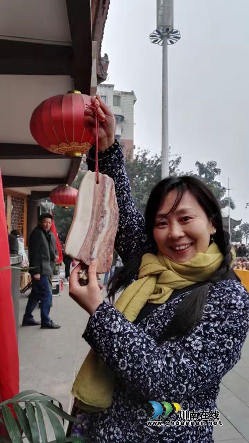 以石会友!350枚奇石亮相合江长江奇石展(图9) 以石会友!350枚奇石亮相合江长江奇石展(图9)