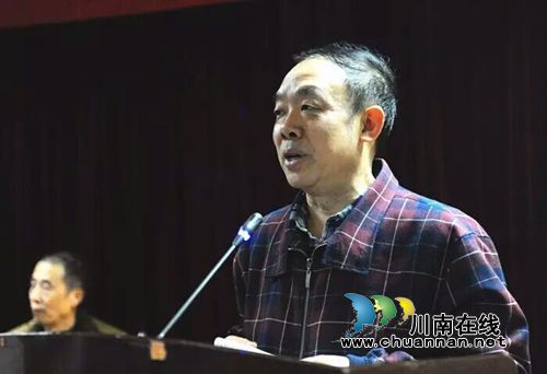 泸州市作家协会召开2016年年会(图5) 泸州市作家协会召开2016年年会(图5)