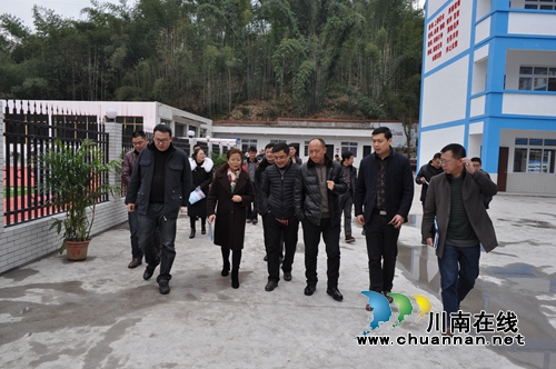 叙永县教育局到上马镇“取经” 考察学习义务教育均衡发展工作经验(图1) 叙永县教育局到上马镇“取经” 考察学习义务教育均衡发展工作经验(图1)