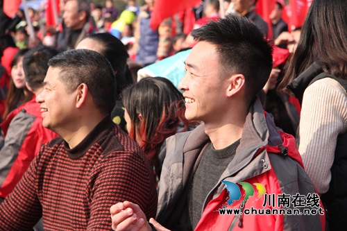 沈酒贺新春 川滇黔渝首届酒业春晚乐翻叙永!(图6) 沈酒贺新春 川滇黔渝首届酒业春晚乐翻叙永!(图6)