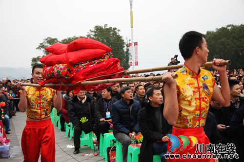 云溪放歌！泸州幸福新农村农民开心过大年(图14)