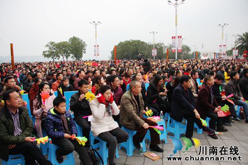 云溪放歌！泸州幸福新农村农民开心过大年(图8)