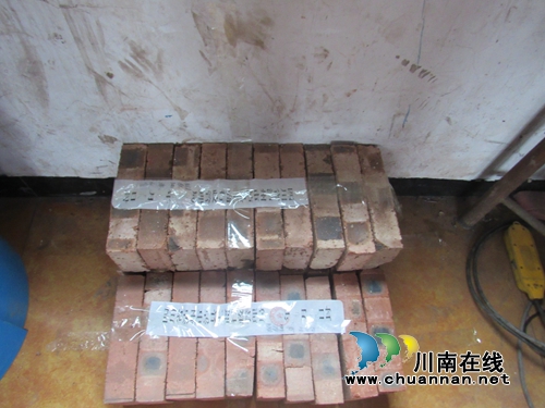 泸县云锦市监所积极开展红砖抽检工作(图2) 泸县云锦市监所积极开展红砖抽检工作(图2)