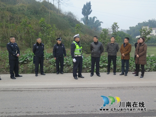 宋军率队到泸县嘉明镇开展节前安全大检查(图1) 宋军率队到泸县嘉明镇开展节前安全大检查(图1)
