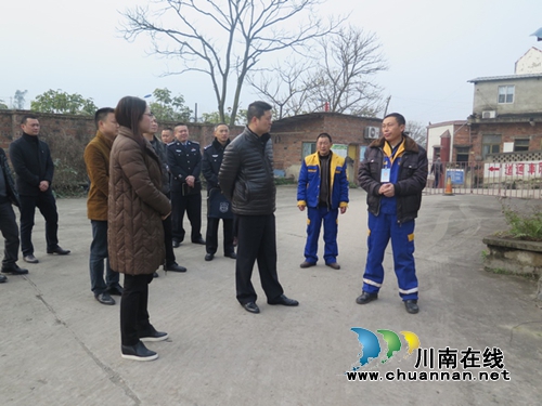 宋军率队到泸县嘉明镇开展节前安全大检查(图2) 宋军率队到泸县嘉明镇开展节前安全大检查(图2)