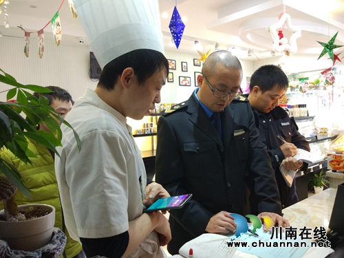 龙马潭区红星街道筑牢春节期间食品药品安全防线(图1)