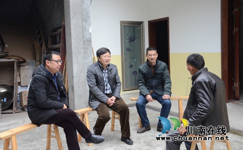 泸州市教育局到永定村开展春节“送温暖”慰问暨精准帮扶调研(图3) 泸州市教育局到永定村开展春节“送温暖”慰问暨精准帮扶调研(图3)