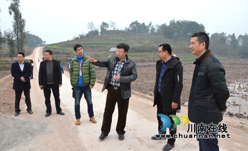 泸州市教育局到永定村开展春节“送温暖”慰问暨精准帮扶调研(图6) 泸州市教育局到永定村开展春节“送温暖”慰问暨精准帮扶调研(图6)