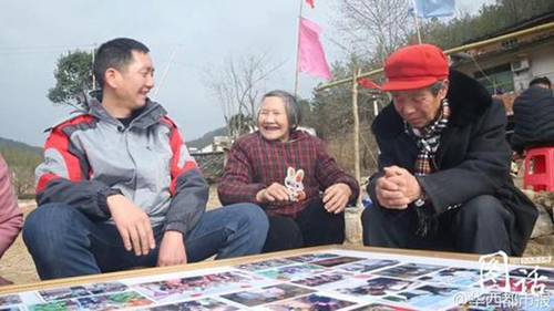 四川一武警19年未回家过年&nbsp;抱着母亲哭成泪人(图6)