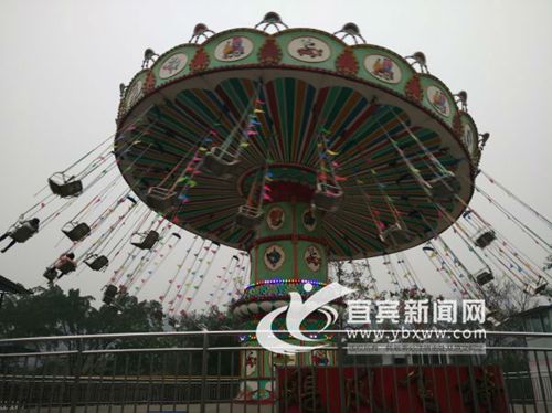 新春佳节&nbsp;宜宾各公园景点人气爆棚(图3)