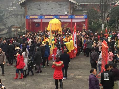 新春佳节&nbsp;宜宾各公园景点人气爆棚(图5)