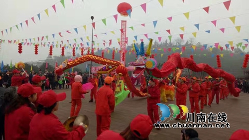 热闹声中过新年 合江五通举行苗族“踩山节”(图11) 热闹声中过新年 合江五通举行苗族“踩山节”(图11)