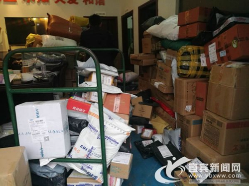 宜宾:节后快递出现“用工荒” 发件价格普涨(图1) 宜宾:节后快递出现“用工荒” 发件价格普涨(图1)