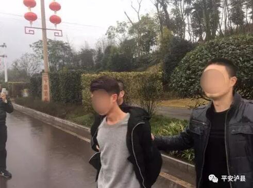 泸县警方开展打击“盗抢骗”犯罪专项行动纪实(图5) 泸县警方开展打击“盗抢骗”犯罪专项行动纪实(图5)