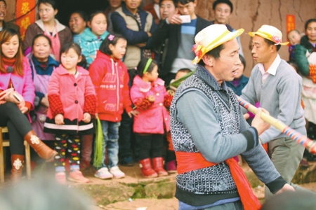 宜宾石城山花灯：承汉代遗韵&nbsp;诙谐闹新年(图2)