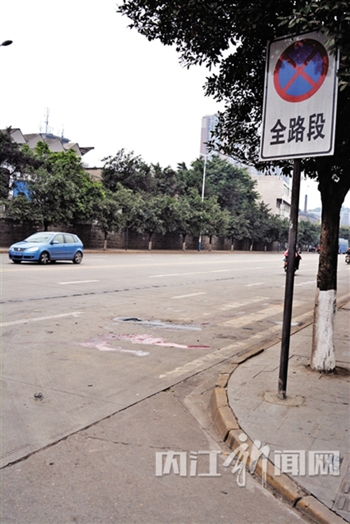 飙赛摩飙上天堂！内江小伙撞上大货车当场出脱(图2)