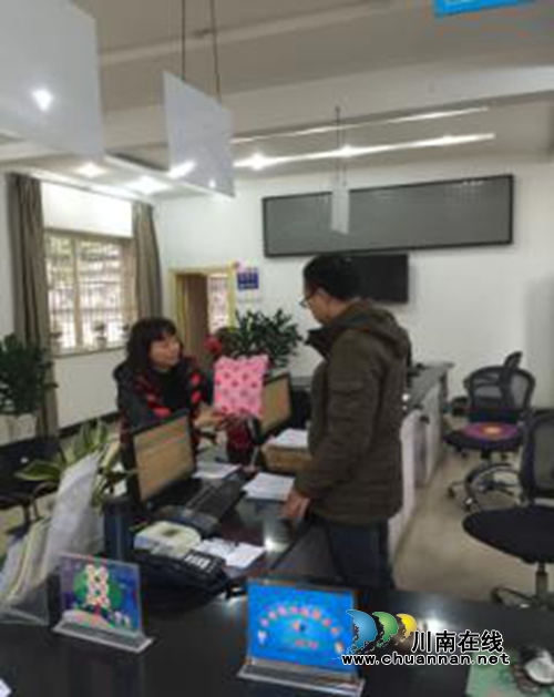 龙马潭区深入社区调研退管服务工作(图1) 龙马潭区深入社区调研退管服务工作(图1)