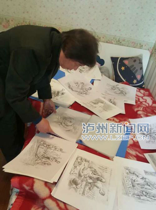 200幅作品!泸州画家将童年游戏“搬”入画里(图3) 200幅作品!泸州画家将童年游戏“搬”入画里(图3)