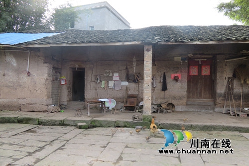 合江佛荫司法所入户调查走访社区服刑人员(图1)