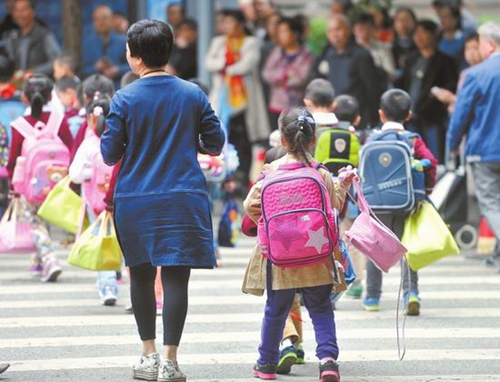 小学入学年龄截止日不再8月31日?四川已在研究(图1) 小学入学年龄截止日不再8月31日?四川已在研究(图1)