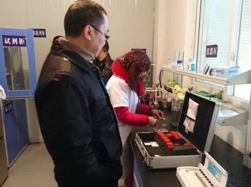 合江县食药监局深入食品经营单位督查快检工作开展情况(图1)