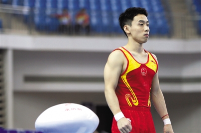 奥运“五金王”邹凯回泸州培养“小邹凯”(图2) 奥运“五金王”邹凯回泸州培养“小邹凯”(图2)