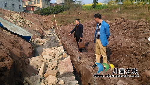 泸县潮河镇开展涉农安全大检查(图1) 泸县潮河镇开展涉农安全大检查(图1)
