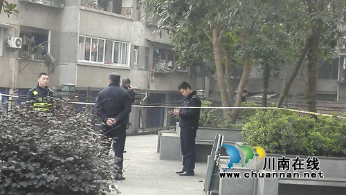 合江荔城新纪元小区老人跳下28楼 当场身亡(图2) 合江荔城新纪元小区老人跳下28楼 当场身亡(图2)