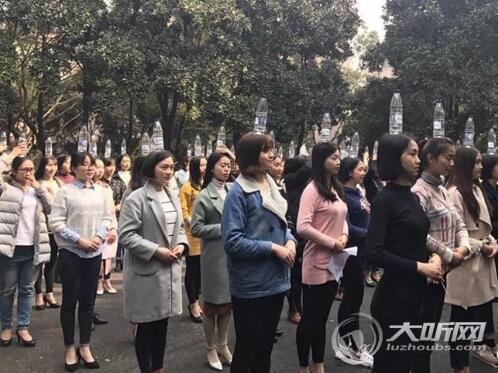 美女“扎场”酒博会&nbsp;400志愿者接受岗前培训(图1)