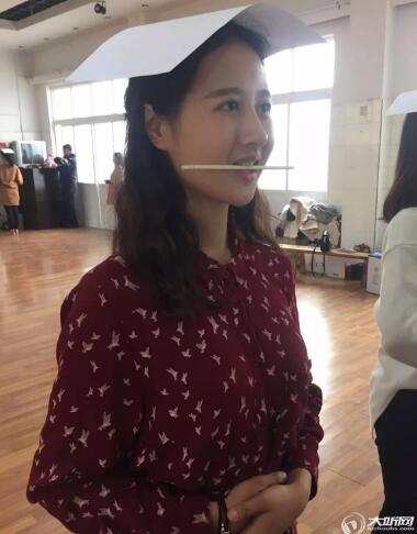 美女“扎场”酒博会&nbsp;400志愿者接受岗前培训(图4)
