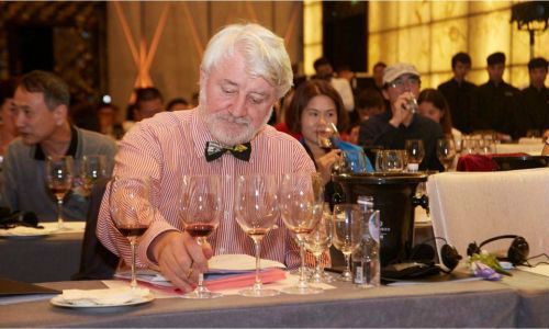 世界葡萄酒大师Rob Geddes将出席2017酒博会(图1) 世界葡萄酒大师Rob Geddes将出席2017酒博会(图1)