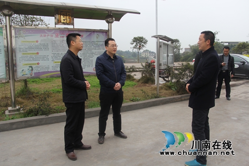 泸县县委副书记张学彬到云龙镇调研基层工作(图3) 泸县县委副书记张学彬到云龙镇调研基层工作(图3)