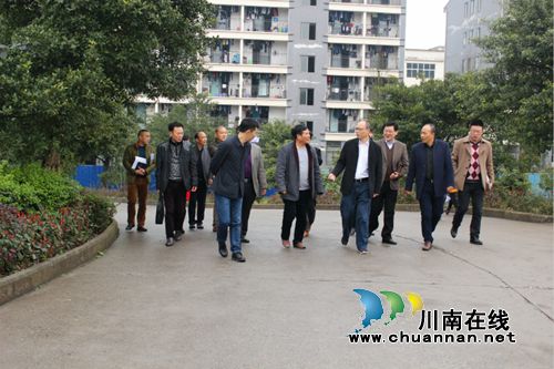 合江县委书记张季頫到少岷教育集团调研(图1) 合江县委书记张季頫到少岷教育集团调研(图1)