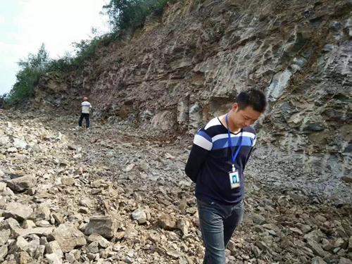 泸州古蔺扶贫战士 李华耀的敬业人生(图7) 泸州古蔺扶贫战士 李华耀的敬业人生(图7)